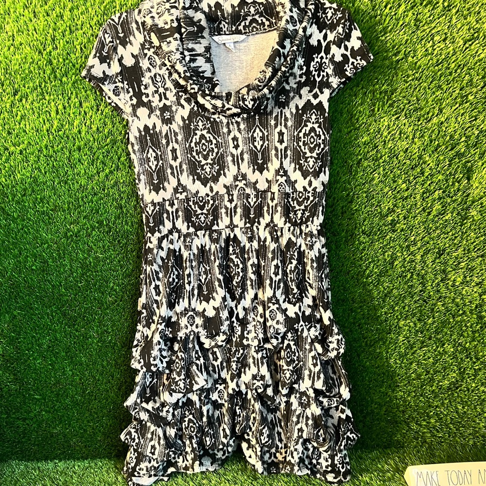 Dress - Picture 2 of 6